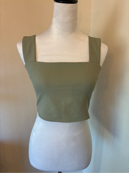 Abercrombie & Fitch Tops - Abercrombie & Fitch Olive Square-Neck Crop Top